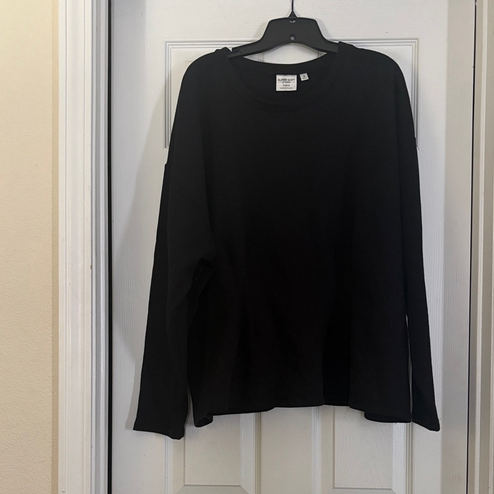 Torrid Women's Black Crew Neck Sweater